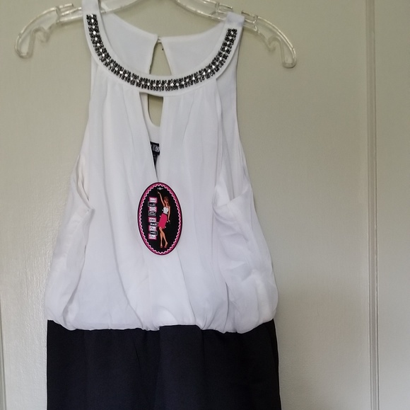 PLUS SIZE - DRESS - Picture 2 of 9